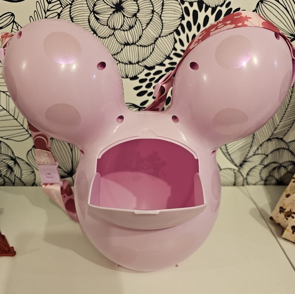 New Mickey Mouse Popcorn Bucket - Picture 2 of 4